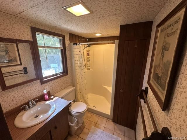 86 Gerard Walk, Cherry Grove, NY 11782