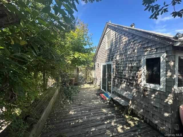 86 Gerard Walk, Cherry Grove, NY 11782