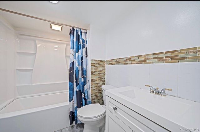 160 Stahley Street, Brentwood, NY 11717