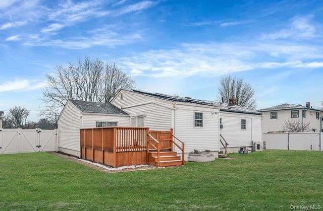 160 Stahley Street, Brentwood, NY 11717