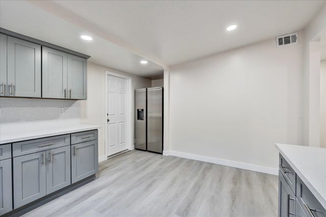 28315 Rochelle Ave, Hayward, CA 94544