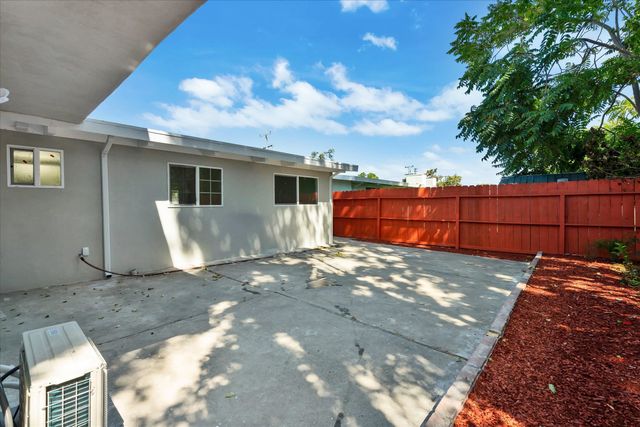 28315 Rochelle Ave, Hayward, CA 94544