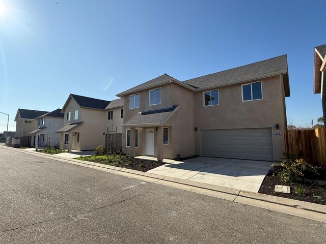 571 Jason Dr, Turlock, CA 95380