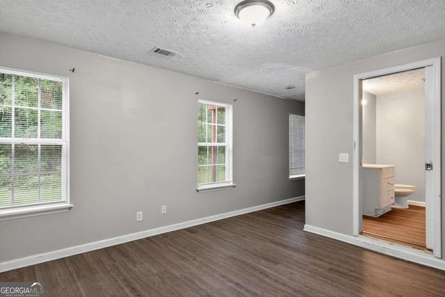 5470 Twin Lakes Drive, Atlanta, GA 30349