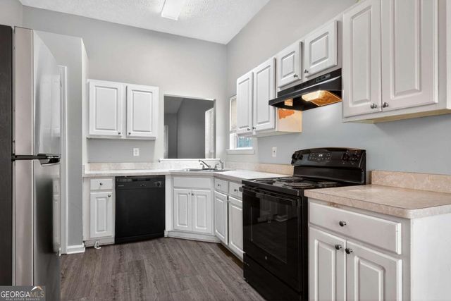 5470 Twin Lakes Drive, Atlanta, GA 30349