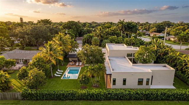 8540 SW 174th Street, Palmetto Bay, FL 33157