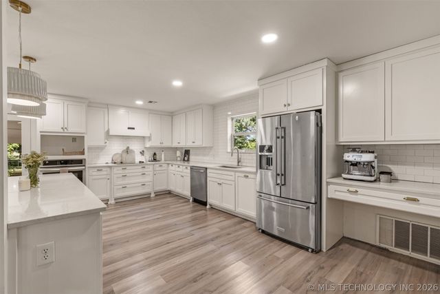 33256 E 164th Street S, Coweta, OK 74429