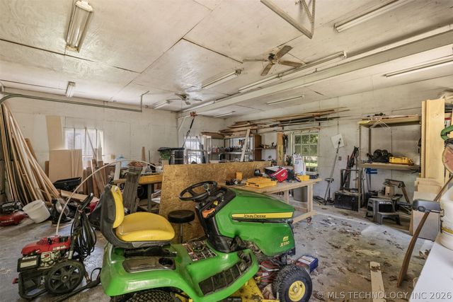 33256 E 164th Street S, Coweta, OK 74429