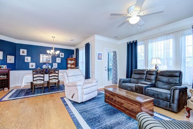 4 Francis Dr 312, Andover, MA 01810