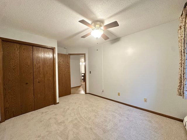 999 41st Avenue NE 212, Columbia Heights, MN 55421