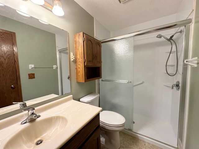 999 41st Avenue NE 212, Columbia Heights, MN 55421