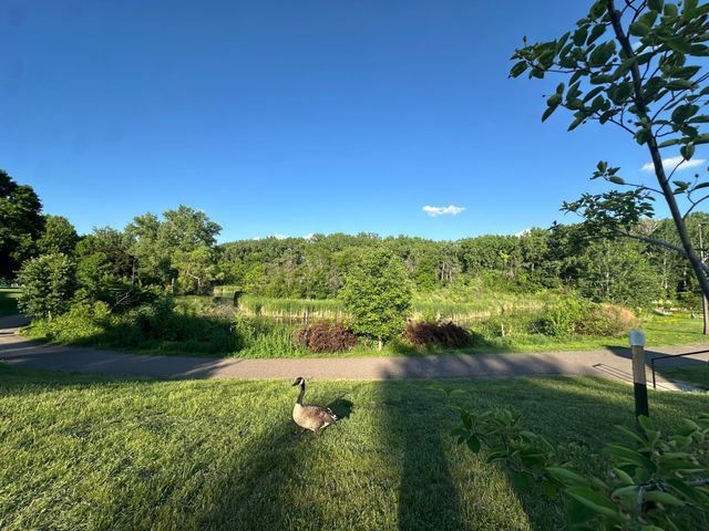 999 41st Avenue NE 212, Columbia Heights, MN 55421