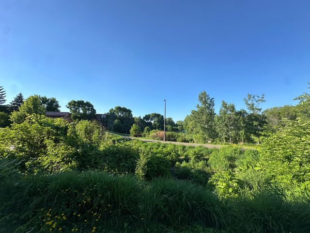 999 41st Avenue NE 212, Columbia Heights, MN 55421