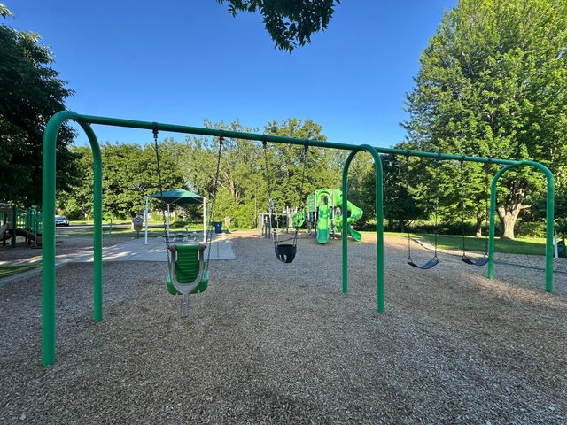 999 41st Avenue NE 212, Columbia Heights, MN 55421