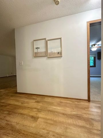 999 41st Avenue NE 212, Columbia Heights, MN 55421