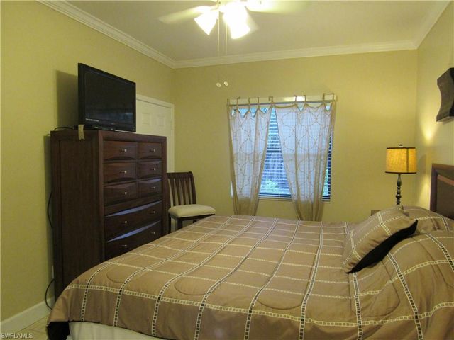 3323 Olympic DR 716, Naples, FL 34105