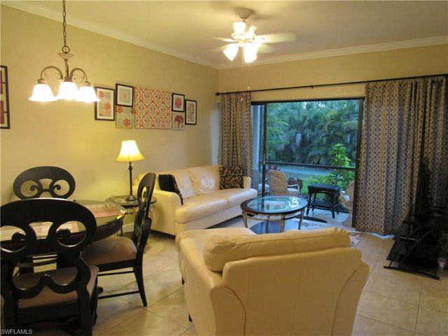 3323 Olympic DR 716, Naples, FL 34105