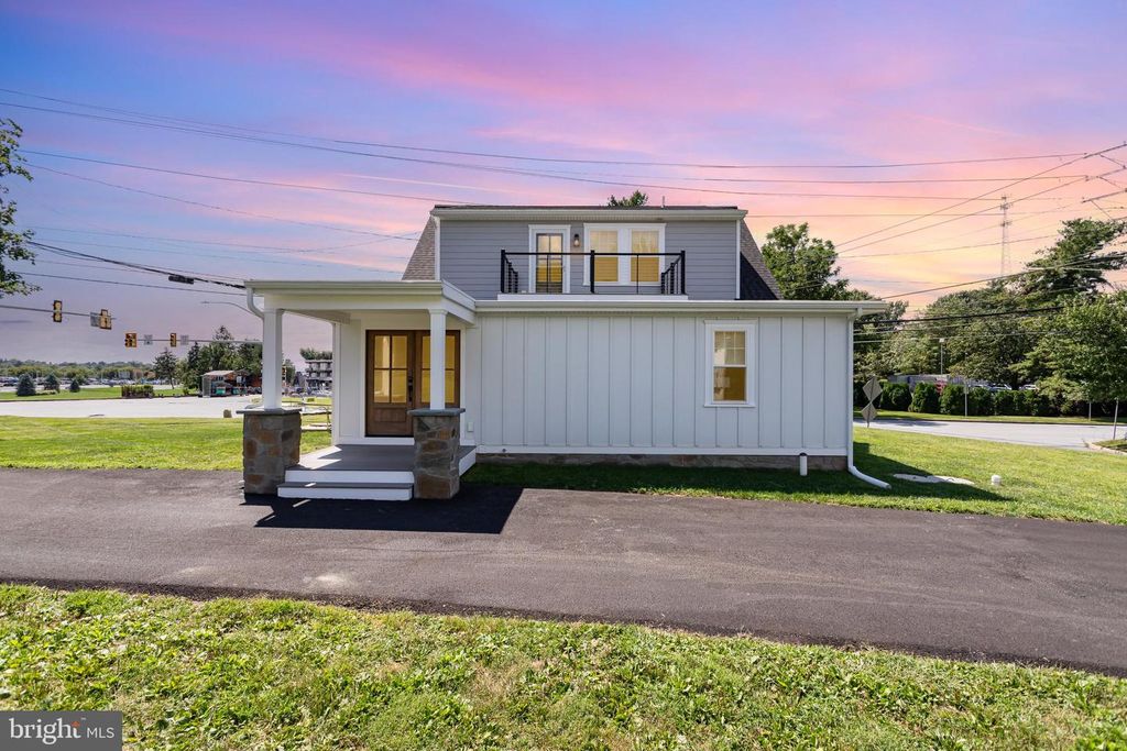 2161 HARRISBURG PIKE, Lancaster, PA 17601