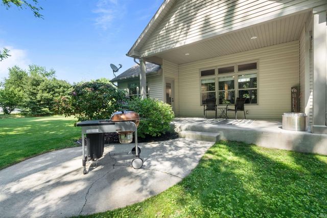 58561 Baugo Cove Drive, Elkhart, IN 46517
