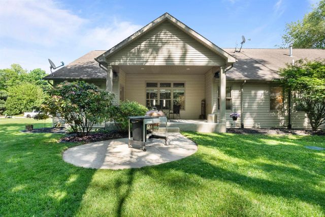 58561 Baugo Cove Drive, Elkhart, IN 46517