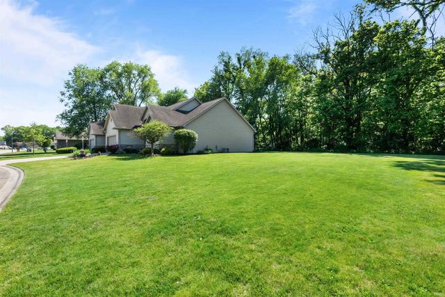 58561 Baugo Cove Drive, Elkhart, IN 46517