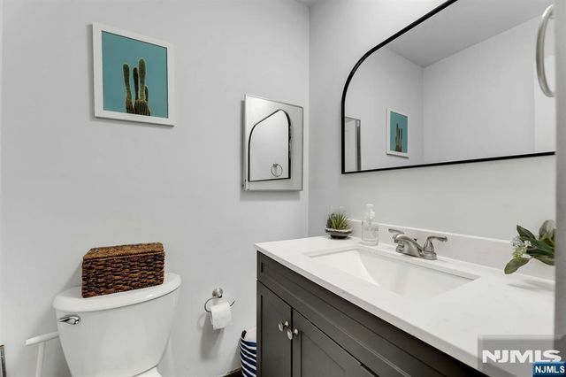 300 Winston Drive 920, Cliffside Park, NJ 07010