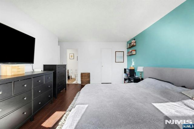 300 Winston Drive 920, Cliffside Park, NJ 07010
