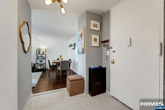 300 Winston Drive 920, Cliffside Park, NJ 07010