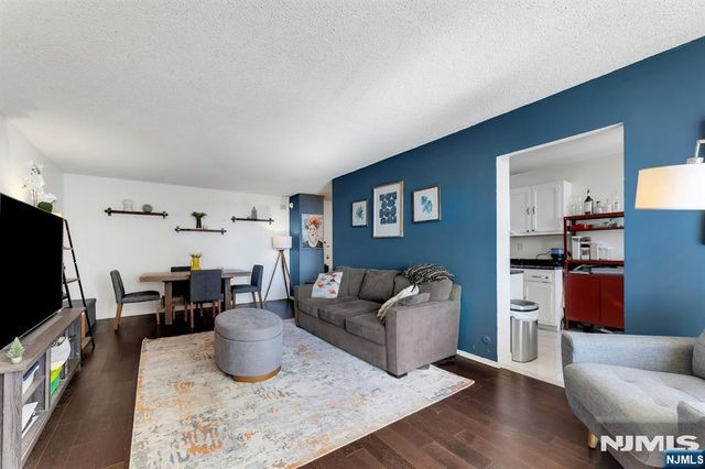 300 Winston Drive 920, Cliffside Park, NJ 07010