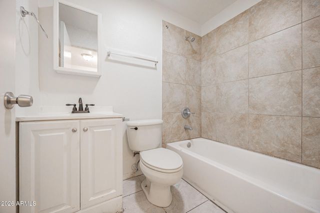 864 E CHANDLER Boulevard 17, Chandler, AZ 85225