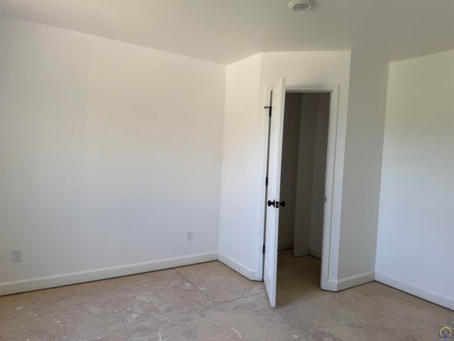 13450 S Topeka AVE, Carbondale, KS 66414