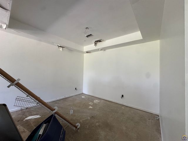 13450 S Topeka AVE, Carbondale, KS 66414