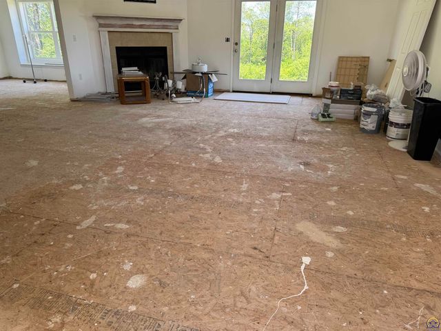 13450 S Topeka AVE, Carbondale, KS 66414