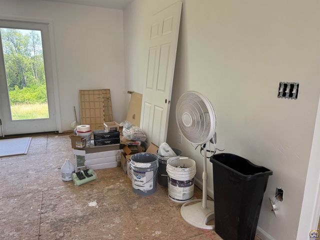 13450 S Topeka AVE, Carbondale, KS 66414