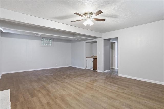 3601 56th Street, Kansas City, MO 64151