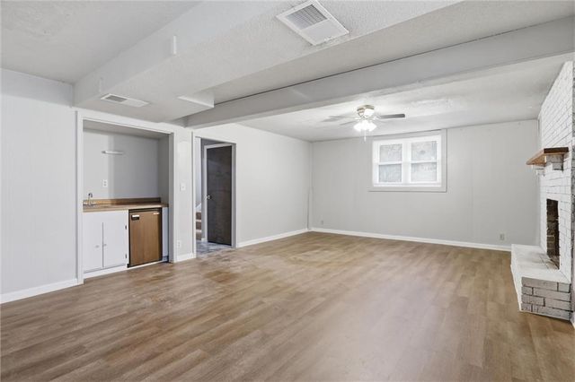 3601 56th Street, Kansas City, MO 64151