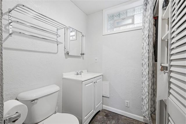 3601 56th Street, Kansas City, MO 64151