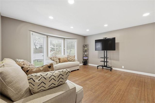 3601 56th Street, Kansas City, MO 64151