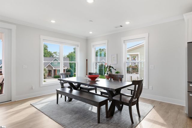 528 Coolwater Drive, Taylors, SC 29687