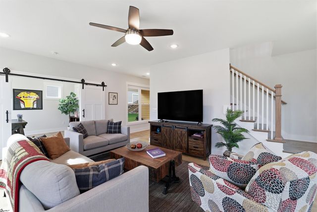 528 Coolwater Drive, Taylors, SC 29687