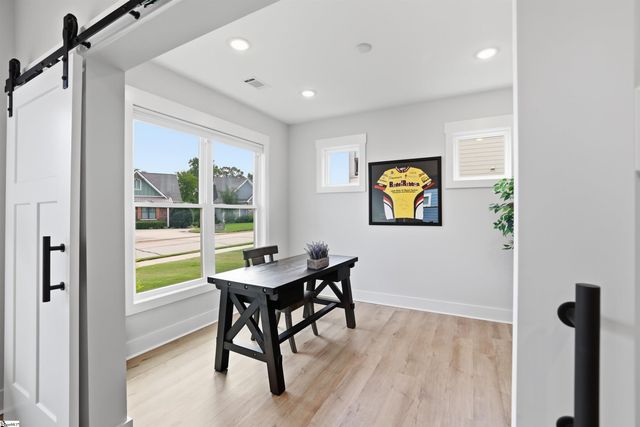 528 Coolwater Drive, Taylors, SC 29687