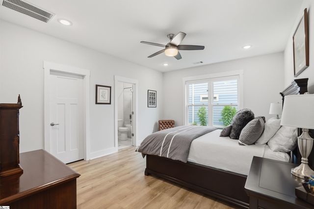 528 Coolwater Drive, Taylors, SC 29687