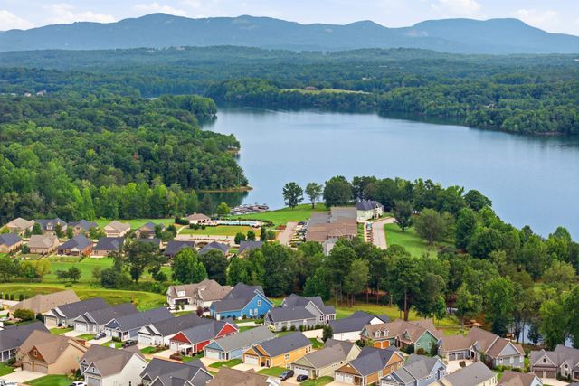 528 Coolwater Drive, Taylors, SC 29687