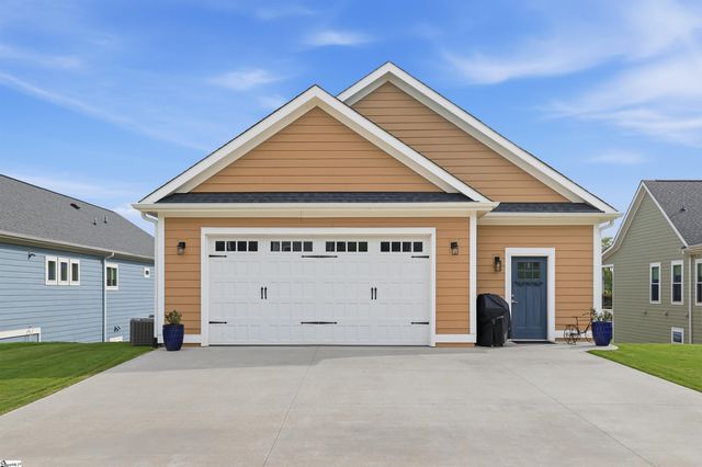 528 Coolwater Drive, Taylors, SC 29687