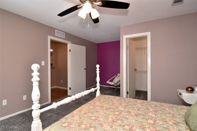 6340 Greenwood Pky 205, Sagamore Hills, OH 44067