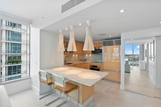 6899 Collins Ave 1604, Miami Beach, FL 33141