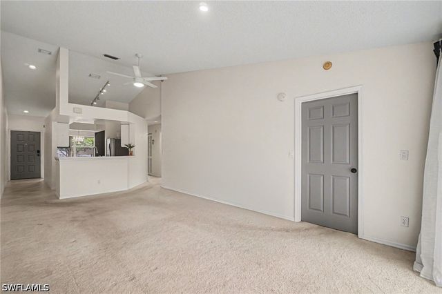 153 Wading Bird CIR J201, Naples, FL 34110