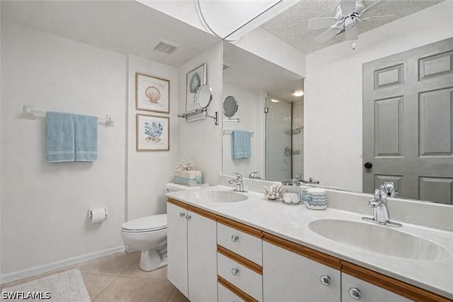 153 Wading Bird CIR J201, Naples, FL 34110