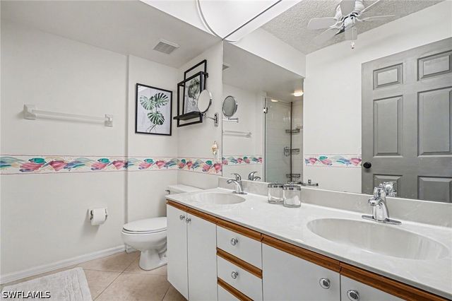 153 Wading Bird CIR J201, Naples, FL 34110