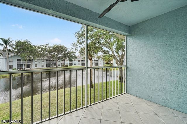 153 Wading Bird CIR J201, Naples, FL 34110